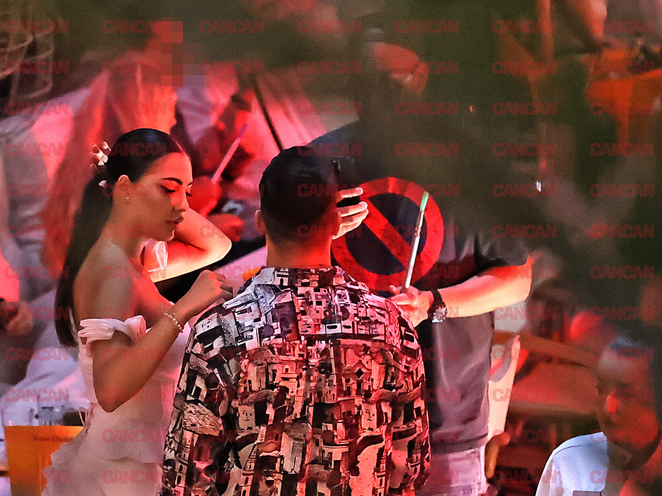 Imaginile care NU o vor face deloc pe Cristina Pucean să înnebunească! 🤣😂 „E DOAR O PRIETENĂ”: Bogdan de la Ploiești & Vanessa @ NUBA  🥰😍😎 + I-a plătit nota de ziua ei: 9640 RON 🥇👏💵💰