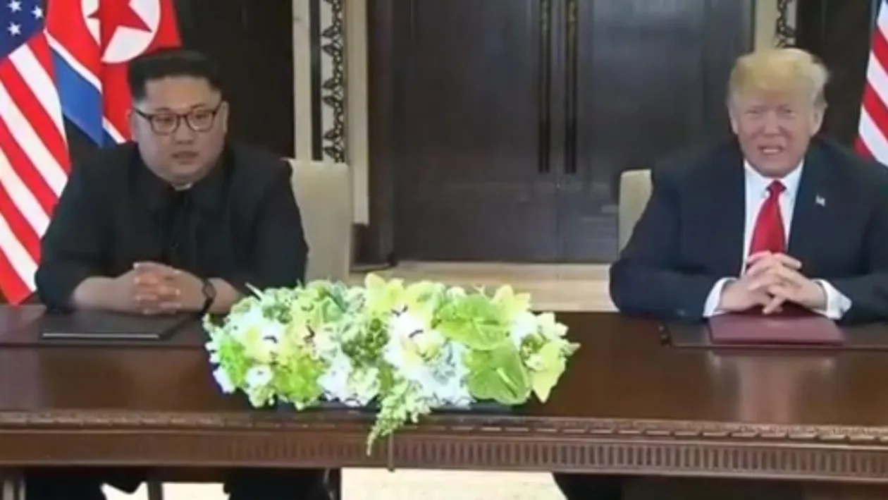 Summit istoric la Singapore! Donald Trump și Kim Jong-un au semnat un acord