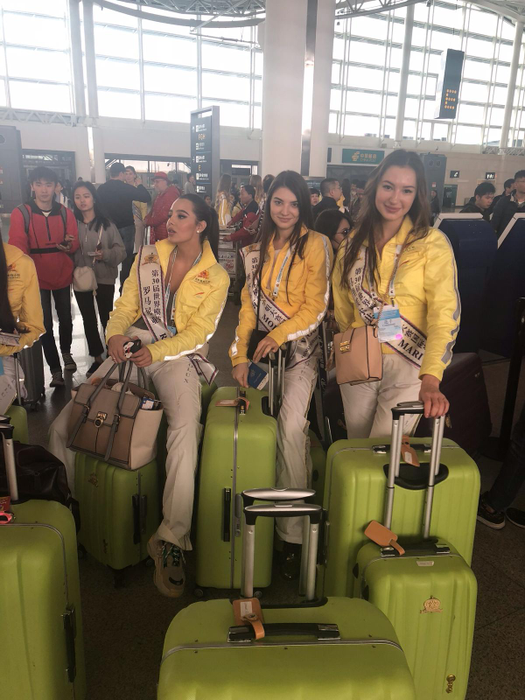 Monica Hill, ”prizonieră” la un concurs de Miss din China