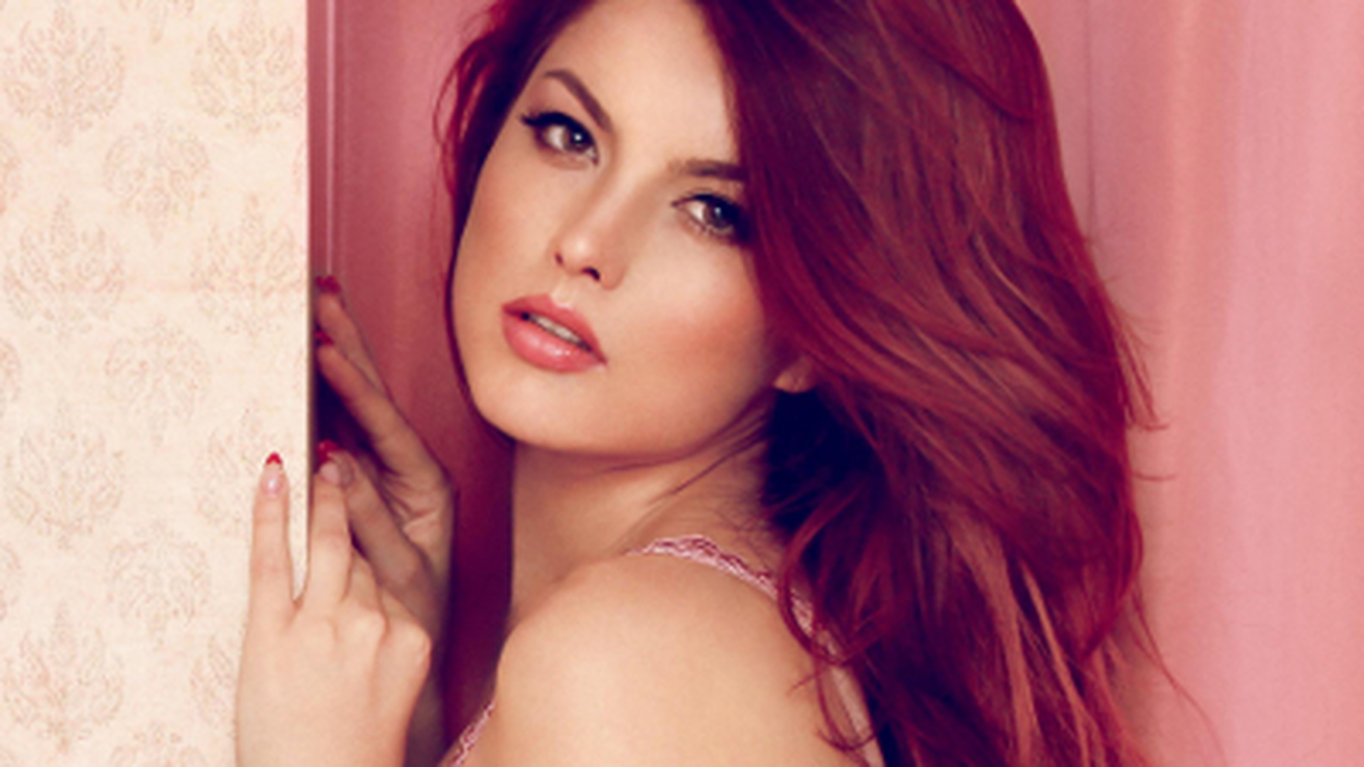 Dimineaţa perfectă! Poate te inspiri de la Elena Gheorghe şi te răsfeţi aşa şi tu!