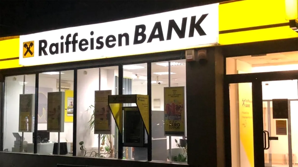 Veste crâncenă pentru clienții Raiffeisen Bank din România: „Te informăm că de la 1 ianuarie 2024 va fi dezactivată”