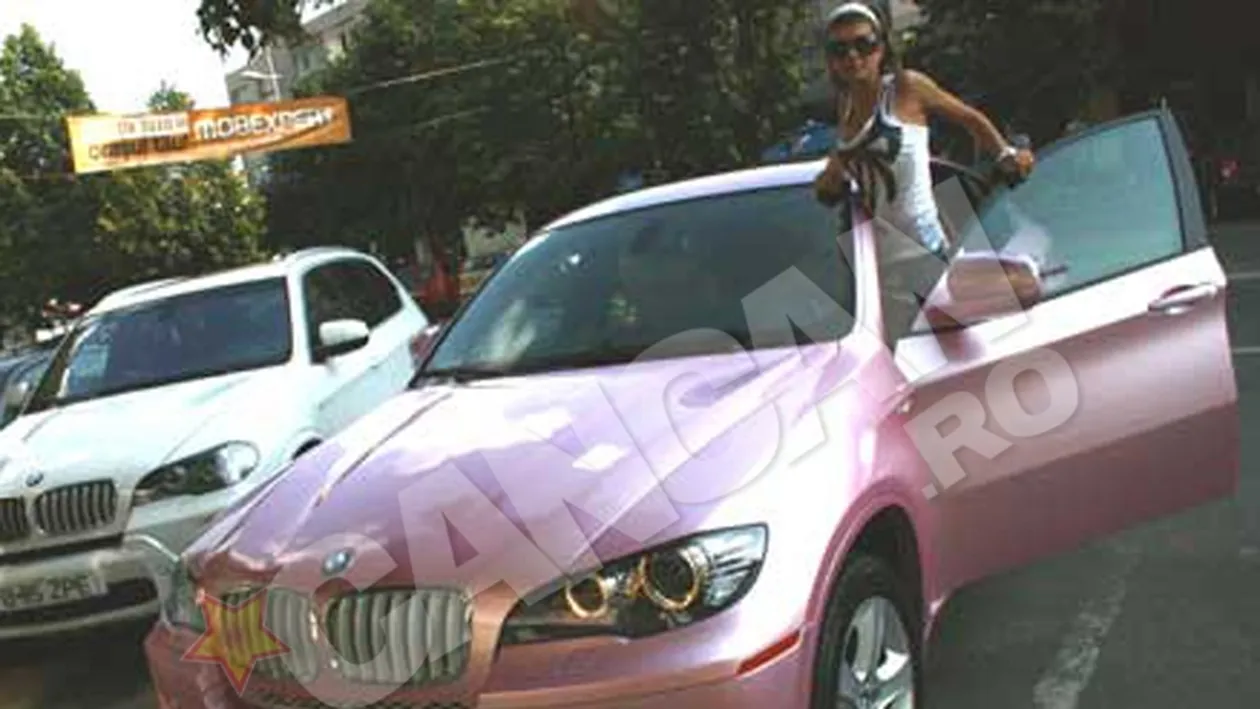 Am aflat cine este stapana Bentley-ului roz! Ea e Paris Hilton de Pitesti!