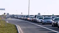 Trafic oprit pe A2! Un autoturism și o autoutilitară s-au ciocnit