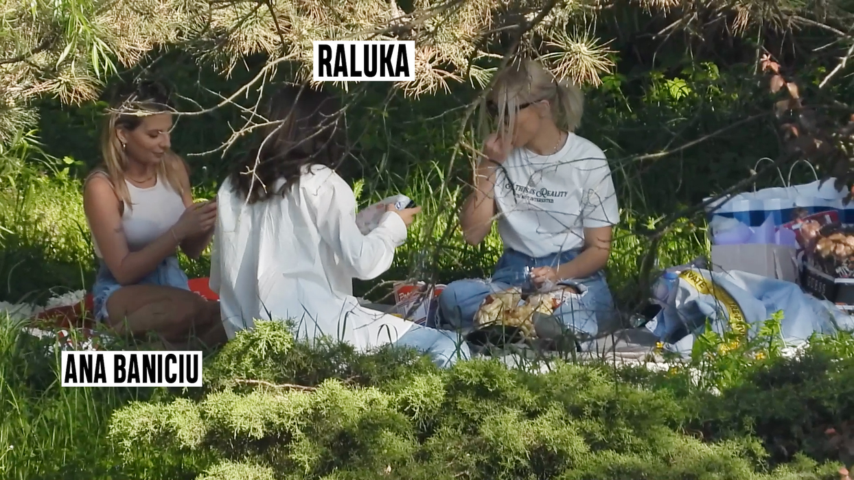 Ana Baniciu și Raluka, imagini interzise minorilor oferite în parc