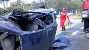 Accident grav în Argeș. Patru oameni au fost răniți, un bărbat este inconștient - VIDEO