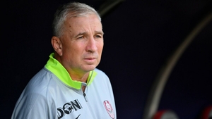 Dan Petrescu dezminte zvonurile! Antrenorul nu suferă de cancer, de fapt: ”Totul este în regulă!”