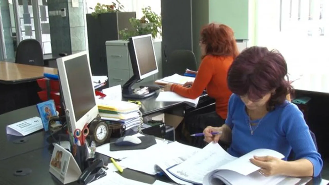 ESTE OFICIAL! Salariile bugetarilor se vor majora de la 1 DECEMBRIE!