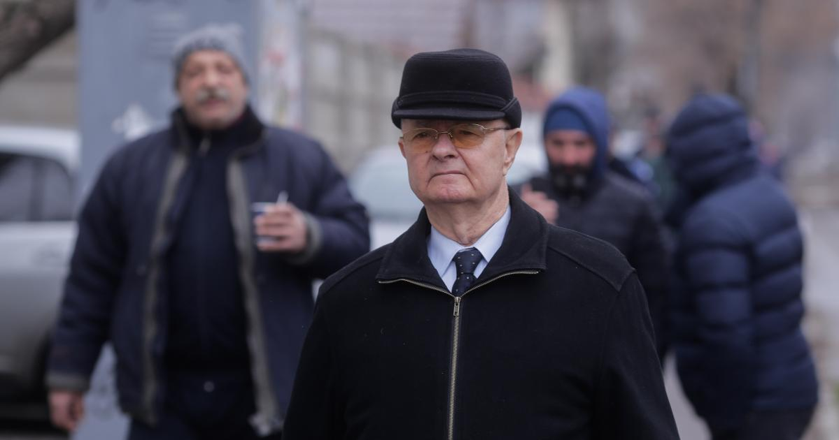La mulți ani, Virgil Măgureanu!
