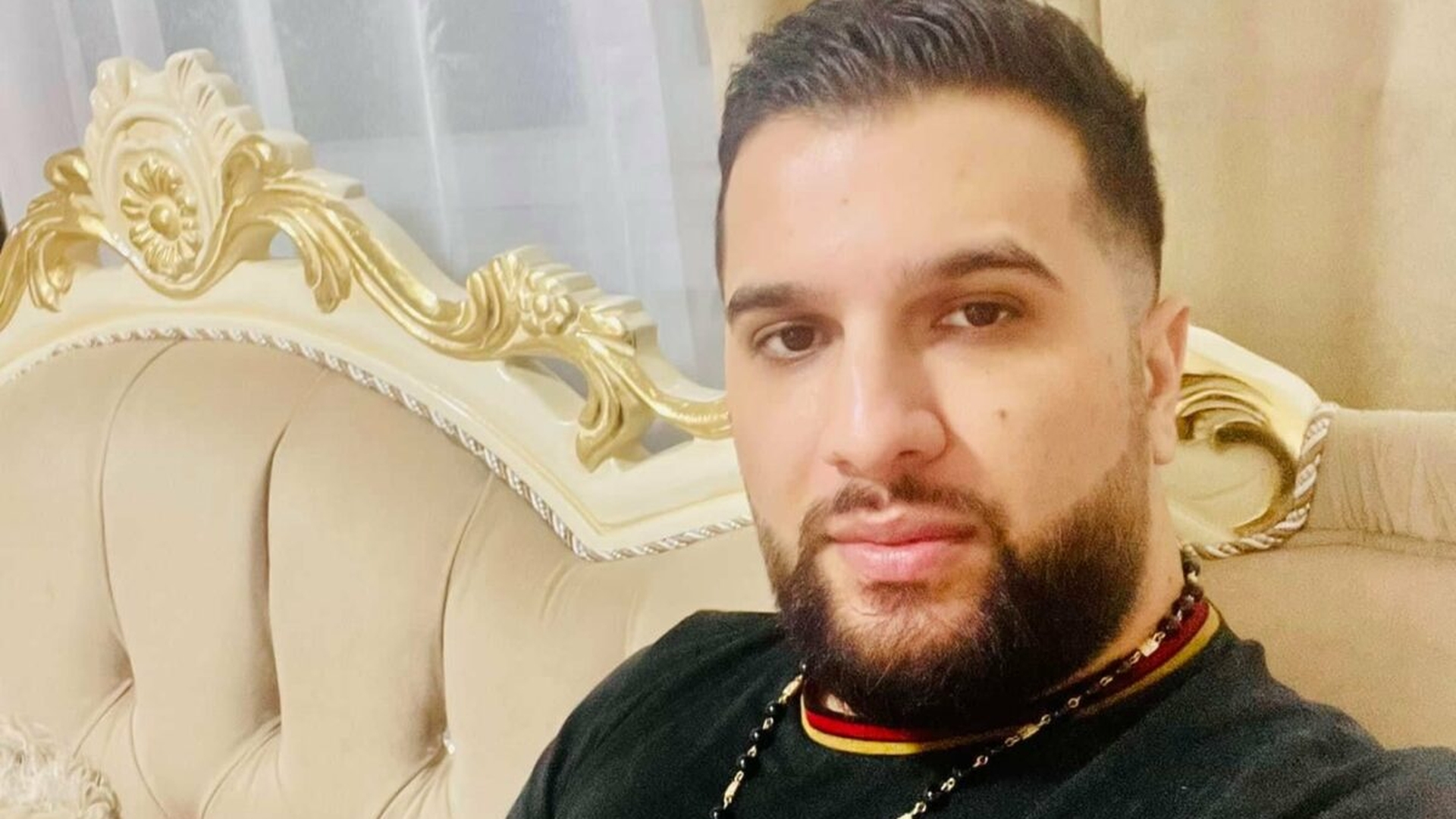 Reacția incredibilă a lui Tzancă Uraganu atunci când un rocker a venit să dea dedicații