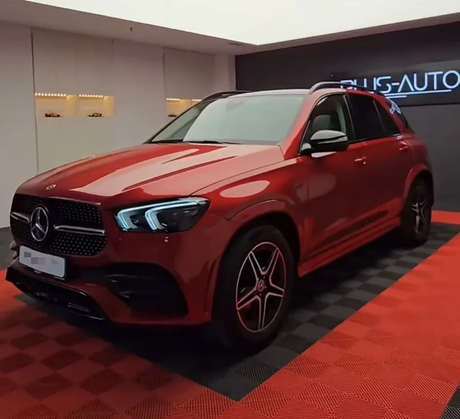 Marian Drăgulescu a primit cadou o mașină în valoare de 150 de mii de euro