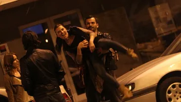 Marius Novanc a invocat o schema de dans pentru a-i atinge iubitei zonele intime chiar in plina strada. Vezi imagini incendiare