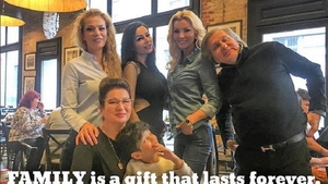 Brigitte Sfăt s-a dat de gol că divorţează de Ilie Năstase! Gesturile au fost făcute în văzul lumii chiar de ziua ei: "Orice sfârşit poate fi un nou început"