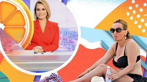 Mega-galerie cu Andreea Esca în costum de baie, la Mamaia! Cum arată, de fapt, trupul știristei Pro TV