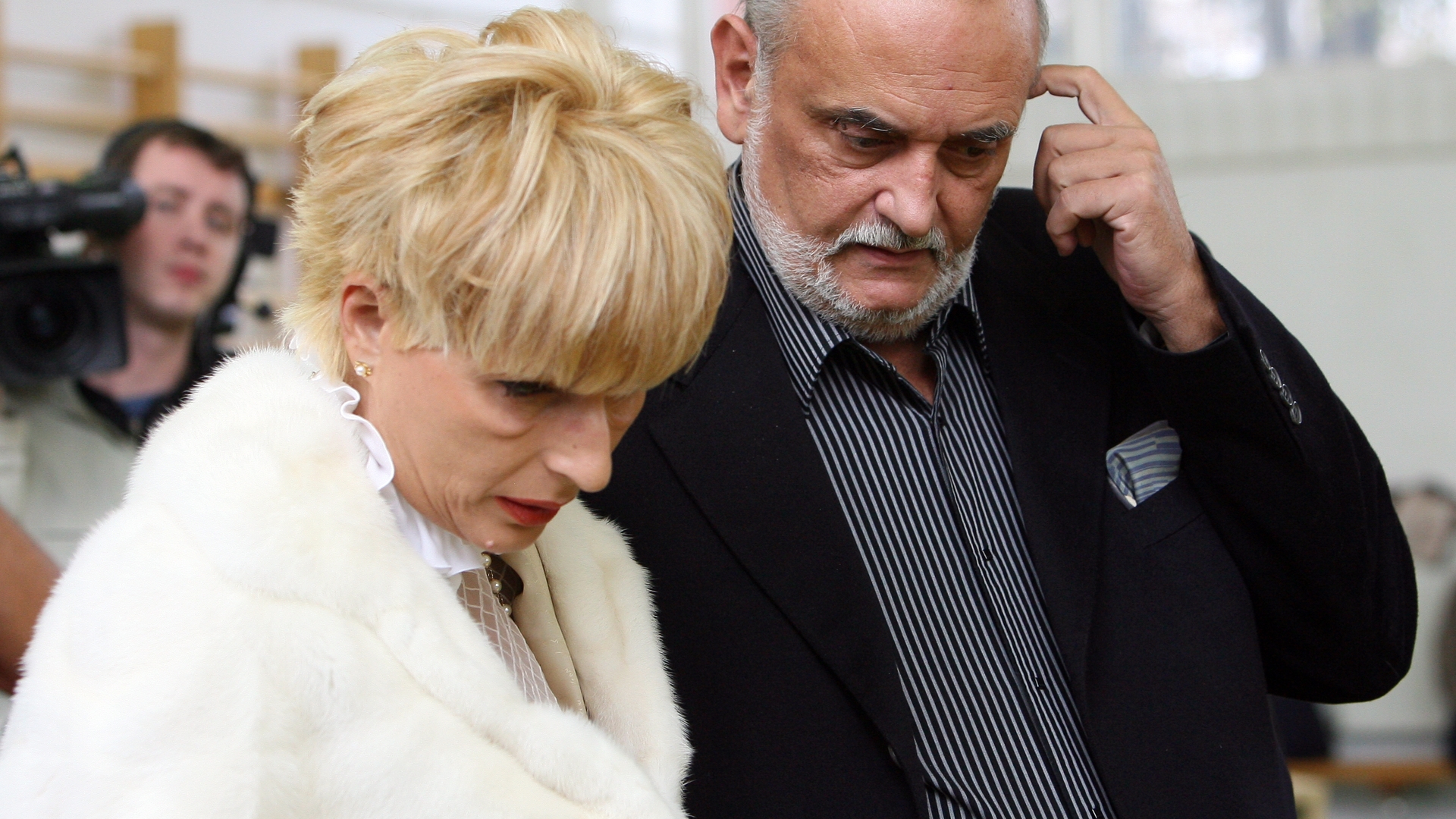 Lovitura de teatru! Dana Patriciu a cerut suspendarea procesului de divort pe motiv ca Dinu nu este in toate mintile!