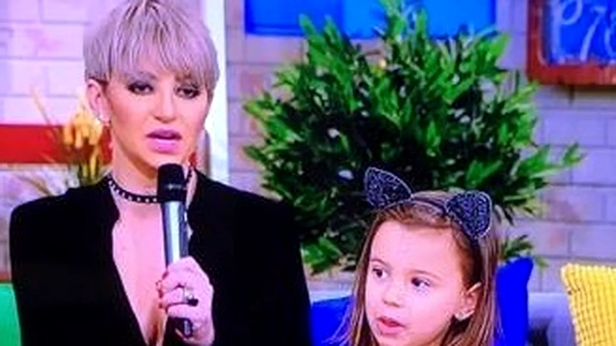Giulia a venit cu fetiţa la TV, iar micuţa a făcut asta fără nicio reţinere