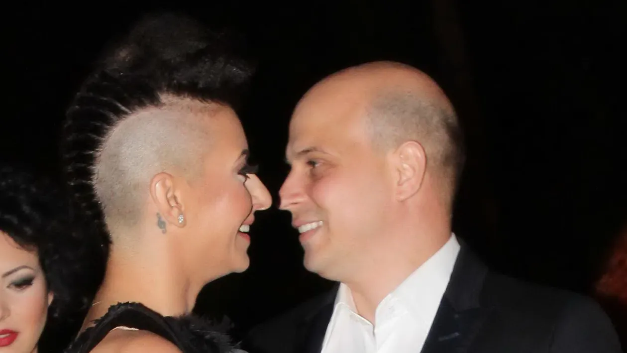 S-a ras pe cap si si-a facut creasta! Giulia Anghelescu, o noua schimbare socanta de look!