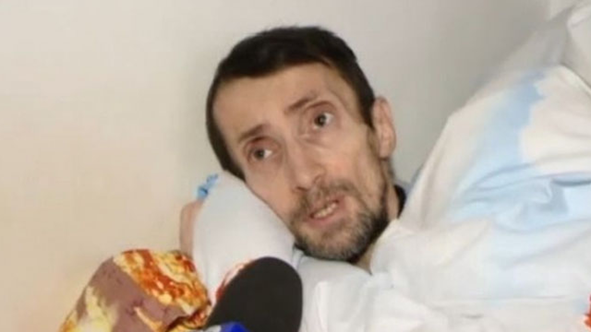 Bărbatul de doar 28kg din Iaşi a fost internat de urgenţă la Fundeni! Ultimele cuvinte: “Doamne…”