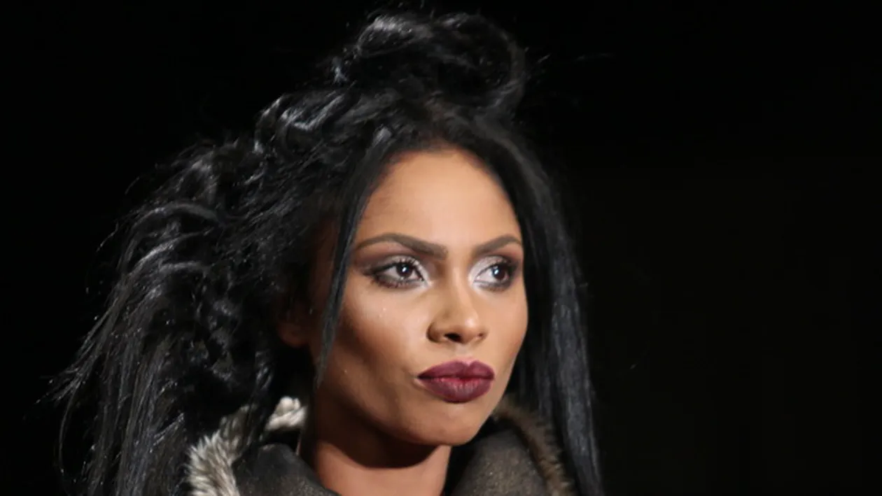 Kilogramele in plus au distrus-o pe Laurette, dupa nastere: “Ma uitam in oglinda si plangeam intruna. Am cazut in depresie”