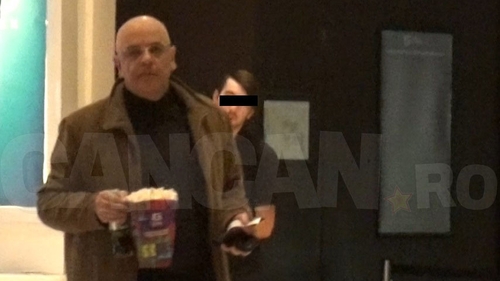 Raed Arafat are tabieturi bizare! L-am filmat singur în timp ce…