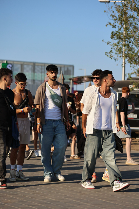 Ce ținute se poartă la Beach, Please! CANCAN.RO a făcut radiografia evenimentului de la Costinești din și dincolo de scenă! Ce ținute se poartă la Beach, Please!