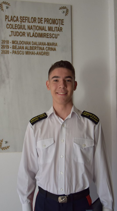 Mihai Andrei Pascu a devenit șef de promoție cu 10, la Liceul militar din Craiova