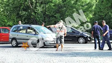 Parcagii din Bucuresti, maestri ai supravietuirii pe timp de criza. Bani la minut sub ochii politiei