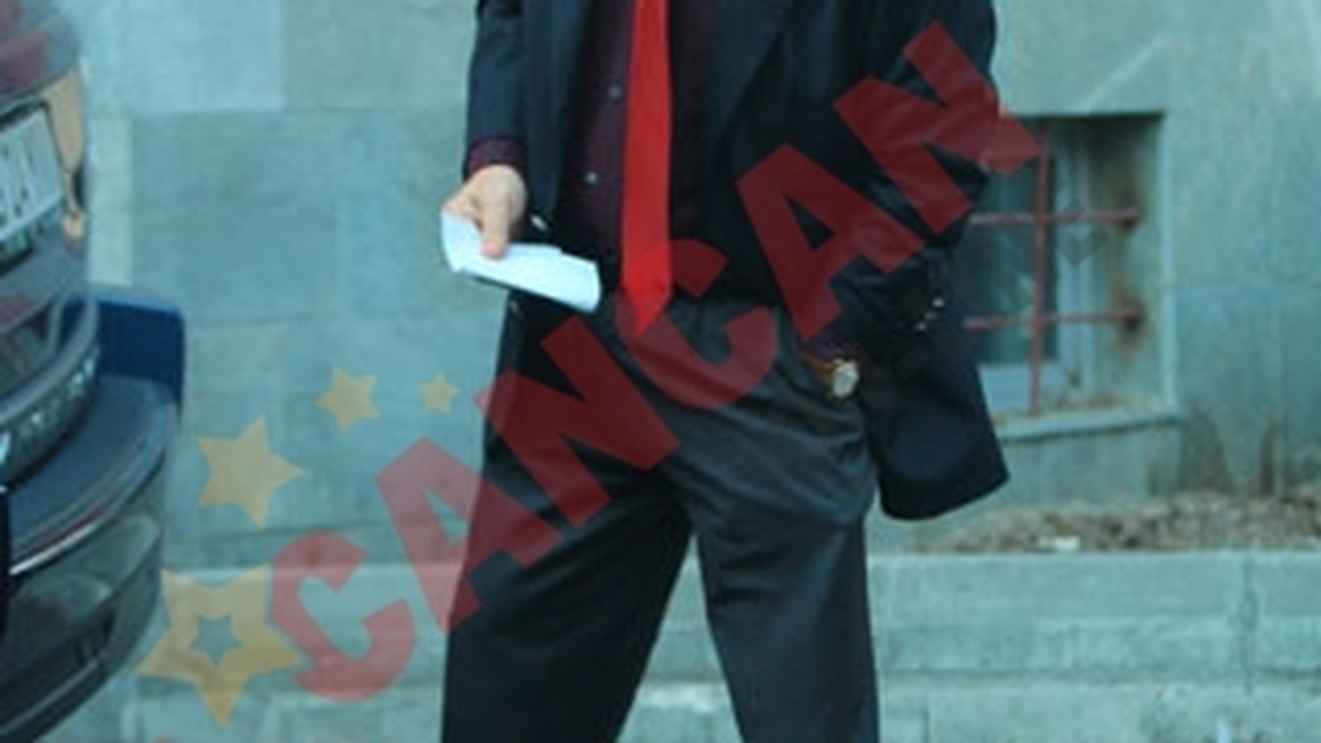 Avocatul lui Adrian Nastase si al lui Omar Hayssam, prins "in offsaid" de sotie