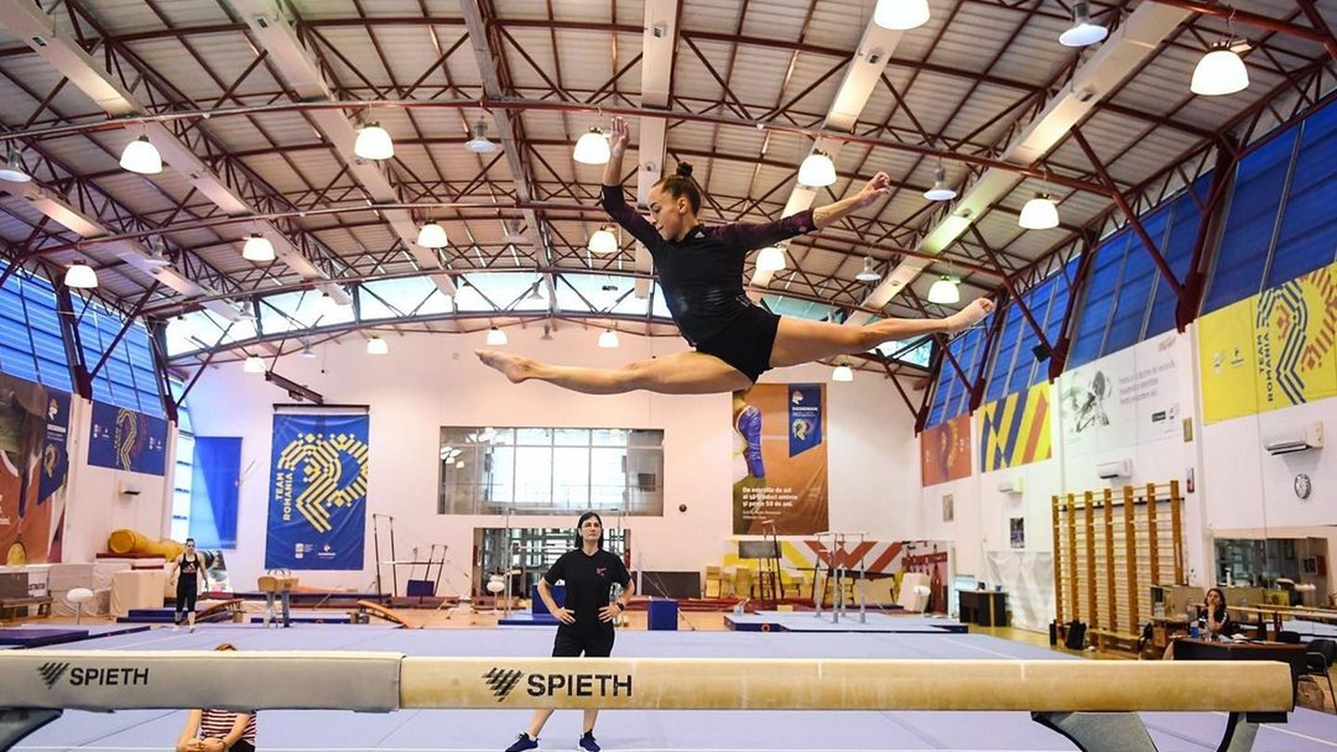Larisa Iordache, dezvăluiri emoţionante. Cum a reuşit gimnasta să treacă peste momentele dificile