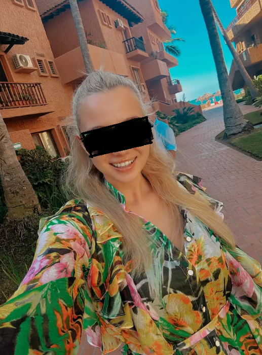 Cum arată Elena, noua iubită a lui Cătălin Scărlătescu. Avem primele imagini cu ea din Mexic