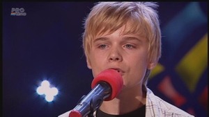 Uite ce minuni face in Afganistan tatal lui Adrian, pustiul cu parul balai de la "Romanii au talent"!
