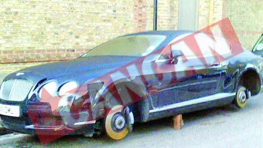 I-au pus Bentley-ul pe butuci