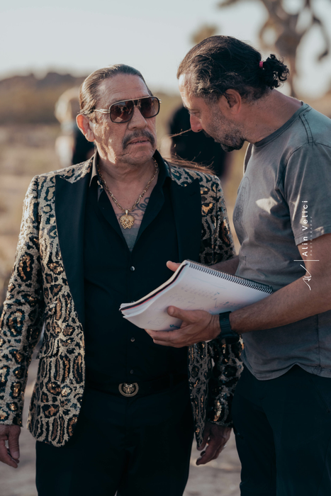 Miami Bici 2, filmul în care joacă și superstarul Danny Trejo, este prezent în cinematografe din 24 noiembrie, iar biletele se găsesc pe miamibici.ro