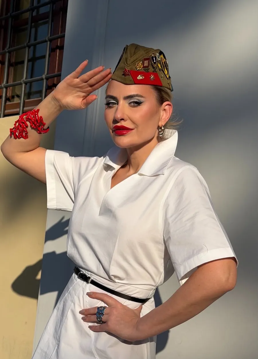 Adina Buzatu participă la Pitti Uomo de aproape 25 de ani