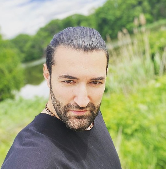 Vulpița de la Acces Direct le dă rușine vedetelor de la noi! Cum a ajuns să aibă mai multe like-uri decât Smiley, Andreea Esca sau Dani Mocanu