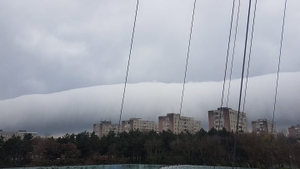 Fenomen straniu în București! Ce a apărut pe cer. VIDEO