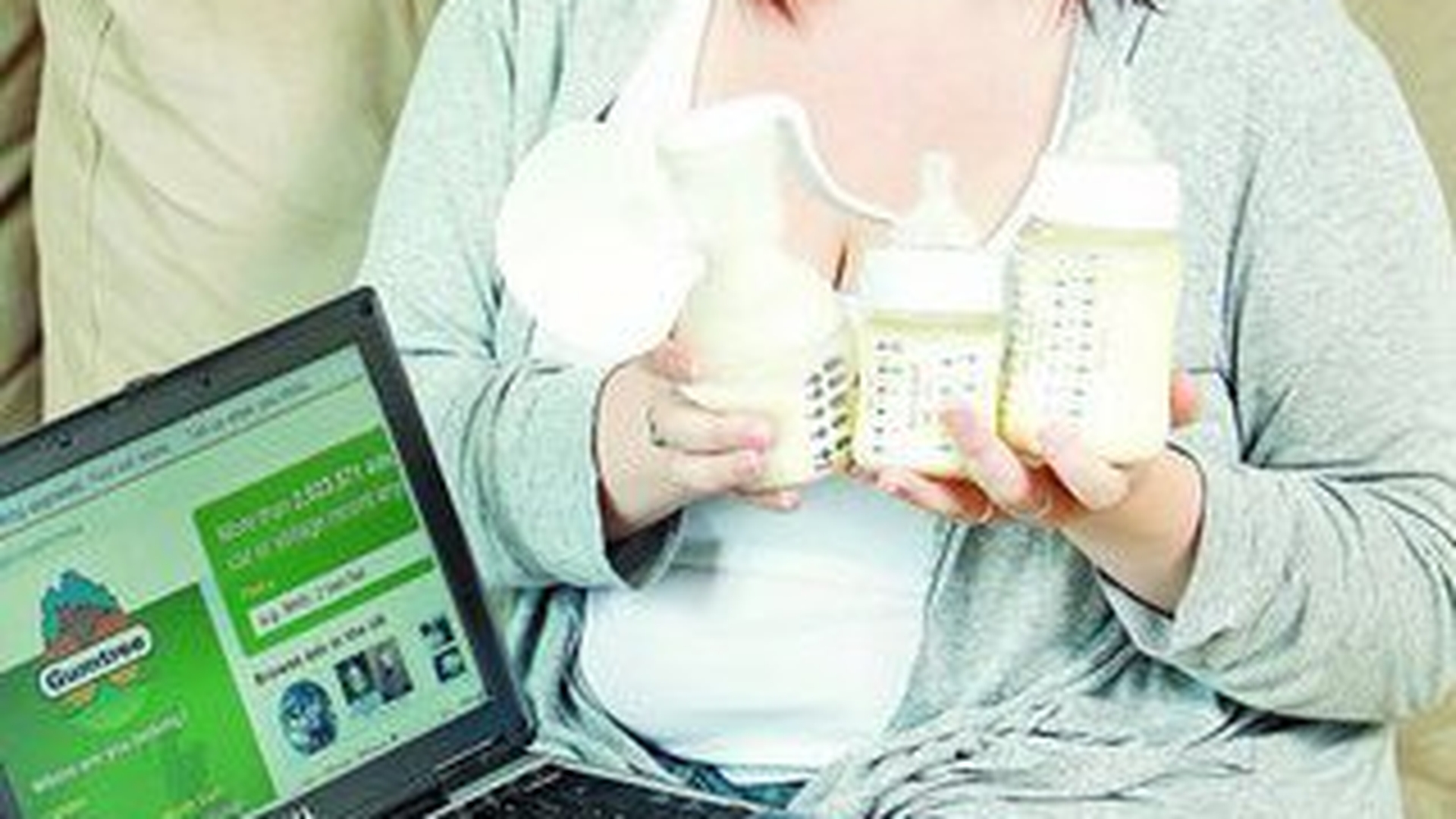 Isi vinde laptele de la san pe internet