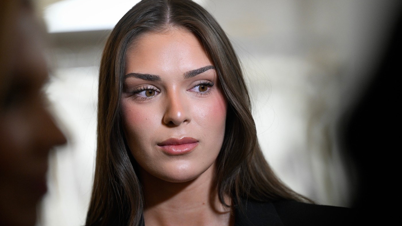 Scandal în lumea modei. Miss Finlanda a rămas fără titlu după ce s-a pozat într-o ipostază considerată rasistă