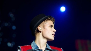 Justin Bieber si-a emotionat fanii din intreaga lume cu o fotografie speciala! Vezi alaturi de cine a putut sa apara in imagine