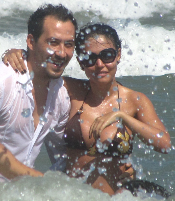 De rușine, Andreea Mantea nu mai face plajă în costum de baie. Cum arată însă trupul ei în bikini