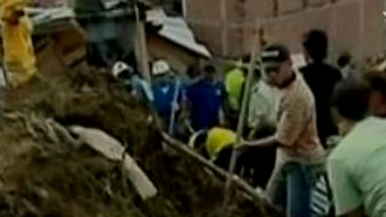 VIDEO 200 de oameni, ingropati de vii in Columbia din cauza alunecarilor de teren