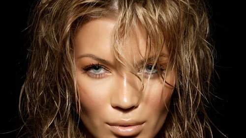 Clipe de cosmar! Solicitata la maxim, Gina Pistol a trecut prin momente ingrozitoare! Doar un descantec a scapat-o de calvar!