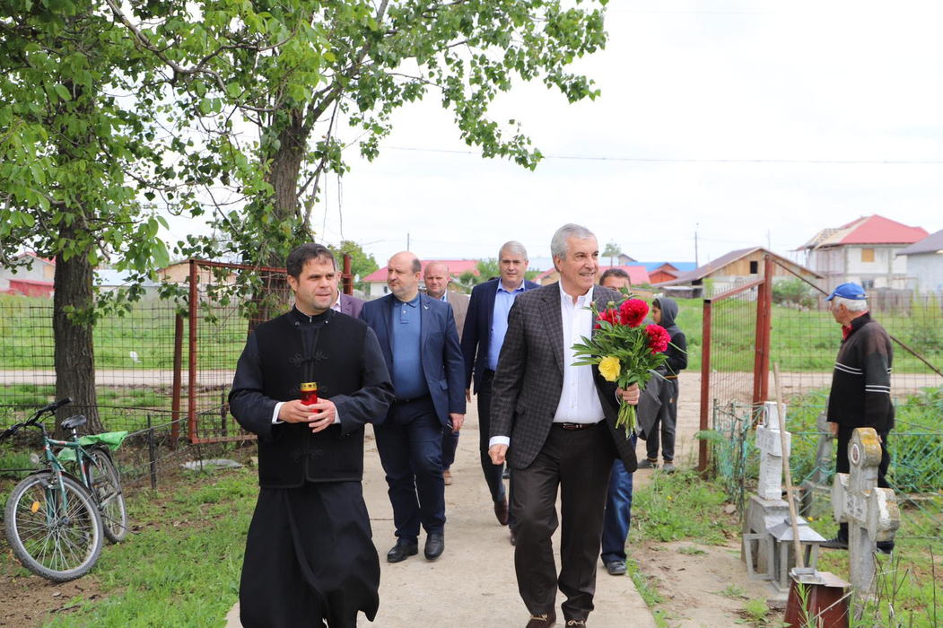 Călin Popescu Tăriceanu: ””Cine-şi uită strămoşii e ca un râu fără izvor sau ca un arbore fără rădăcini”
