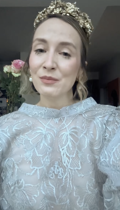 Vedeta din România care s-a pus pe plâns după ce a ratat balul anului: „Am dat telefoane și am făcut tot ce s-a putut”