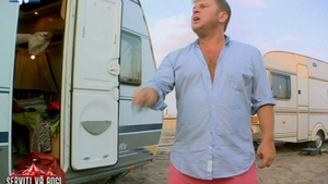 VIDEO Scandal colosal! Pavel Bartos a plecat din "Serviti, va rog!": "Ma doare in p***a! Asta e proasta rau de tot, s-a intrecut orice limita!" - Nu l-ai mai vazut niciodata in halul asta
