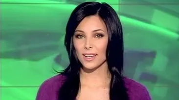 Nici prietenii nu-si explica starea ei! Cum au filmat-o paparazzii pe Corina Caragea la mall!