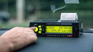 Un bărbat a luat taxiul până la Roma (1803 kilometri)! Cât i-a afișat aparatul că are de plătit