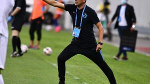 Toni Petrea nu ia în calcul decât victoria cu FC Hermannstadt: „E important să ne apropiem de lider!”