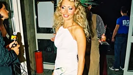 Kitty Cepraga, spaima apelor acum 20 de ani! Rochia-care-curge, egretă la purtător și palmierii din cap care au speriat bulevardul