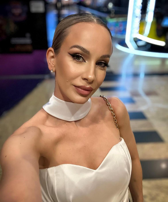 Cât de mult s-a schimbat Sandra Izbașa. Foto: Instagram (Sandra Izbașa)