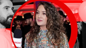 500.000 € dintr-un foc . Carmen Chindriș a dat lovitura cu melodia "Ziua-n care tu m-ai sarutat"! "Cântăm o oră, maxim..."